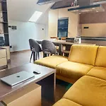 Wellness Zakovce S Bazenom Daire Vel'ka Lomnica