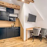 Daire Wellness Zakovce S Bazenom
