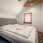 Wellness Zakovce S Bazenom Vel'ka Lomnica