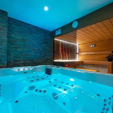 Wellness Zakovce S Bazenom Apartment Vel'ka Lomnica