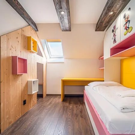 Apartment Wellness Zakovce S Bazenom *